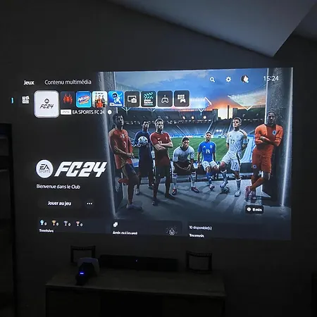 아파트 Cineloft Gare, Cinema, Ps5, Air Conditioning, Massage, Netflix, Prime Video *