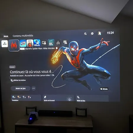 아파트 Cineloft Gare, Cinema, Ps5, Air Conditioning, Massage, Netflix, Prime Video